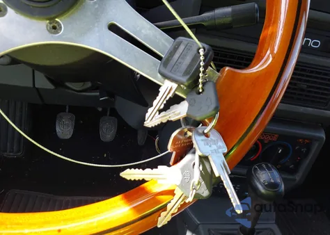 1988 Alfa Romeo Milano Green z USA, uszkodzony, nr VIN ZARDA1242J1051506